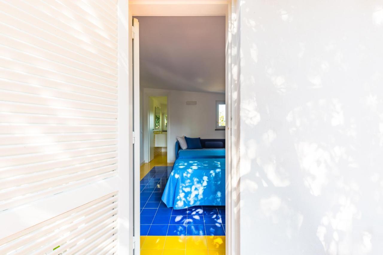 Capri Turquoise By Napoliapartments Exteriör bild