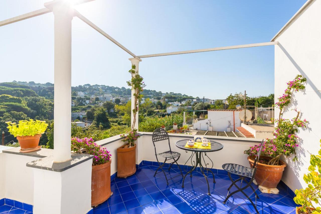 Capri Turquoise By Napoliapartments Exteriör bild