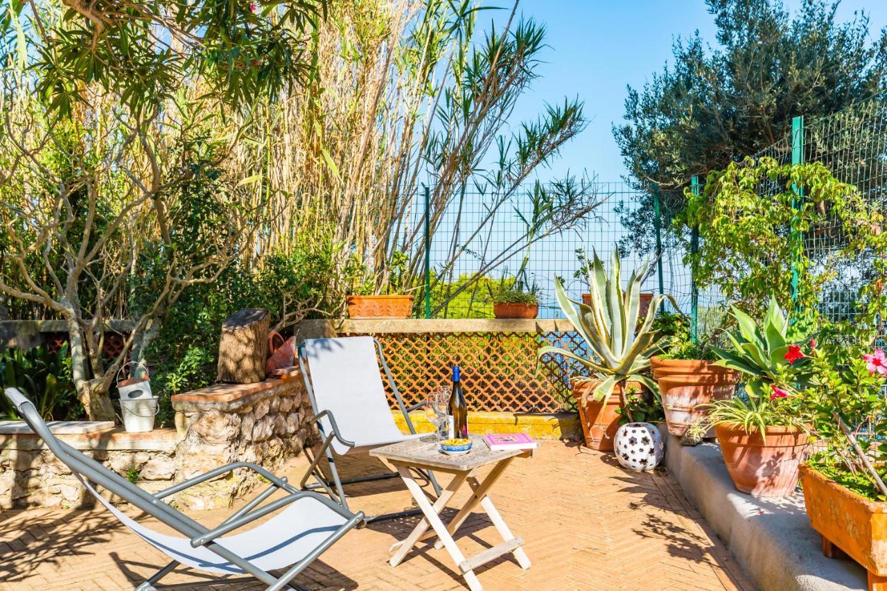 Capri Turquoise By Napoliapartments Exteriör bild